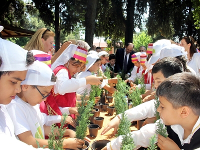 Lider çocuklar Adana’da tarımla buluştu