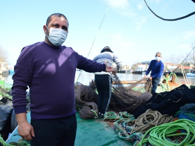 Balıkçılar izinli av bölgesine yelken açtı
