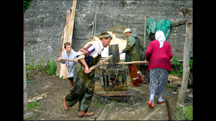 Özcan Şamil Gönül - Ailece Vira