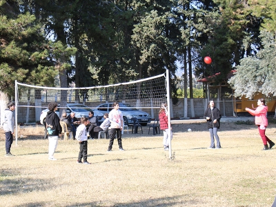 Enstitü kapılarını depremzedelere açtı