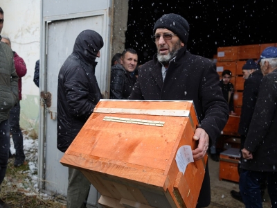 Bayburt’ta üreticilere kovan desteği