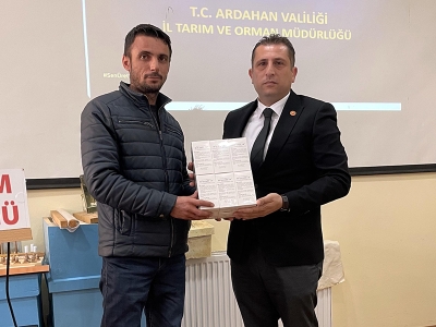 Ardahan'daki arıcılara Tarım ve Orman Bakanlığından ilaç desteği