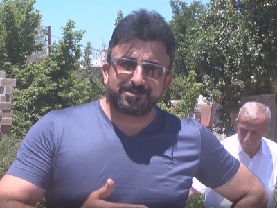 Evinin çatısını bahçe yaptı