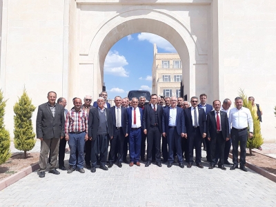 ‘Üzüm bağları yenilenmeli’