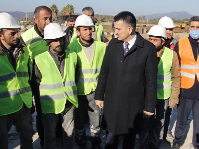 Pakdemirli: Efes yeniden denizle buluşacak