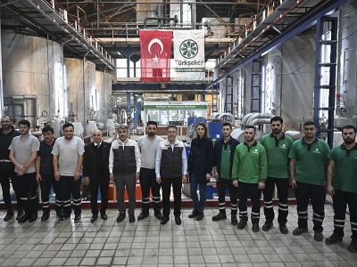 Fabrikaya şeker tadında yeni yıl hediyesi