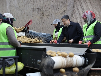 Tarım ve Orman Bakanı Yumaklı'dan yerli tohum vurgusu