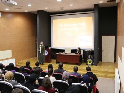 Genç mühendis adaylarının sorularını cevapladılar