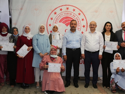 Kursu tamamladılar, sertifikalarını aldılar