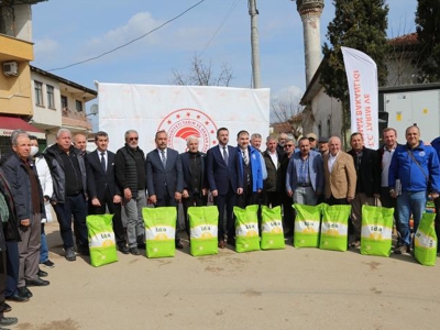 Bitkisel üretime fidan ve tohum desteği sürüyor
