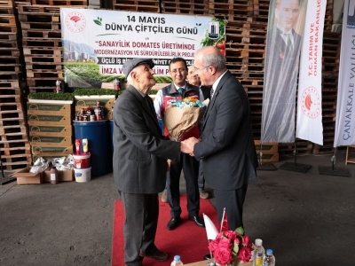 Çanakkaleli üreticilere ‘domates fidesi’ desteği
