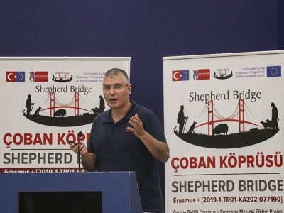Çobanlar ve akademisyenler çoban köprüsünde buluştu