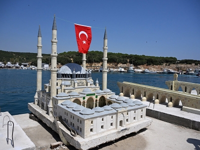 Saros Körfezi'ne yeni resifler bırakıldı
