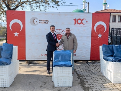 Gemlik’te zeytin selesi ve yaygısı dağıtıldı