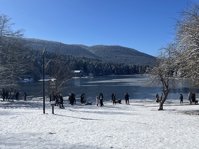 Gölcük Tabiat Parkı yarıyıl tatilinde ilgi görüyor