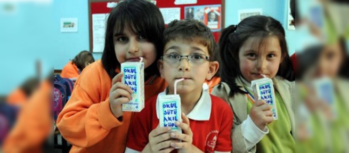 Okul sütünü öğretmenlerin tadacağı iddiası yalanlandı