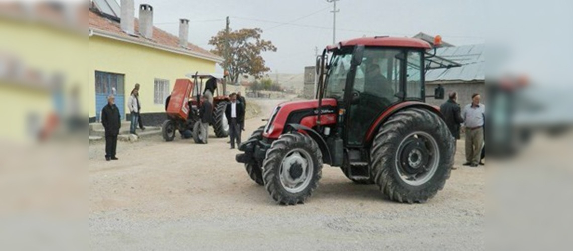 Çiftçilere tarlada araç muayenesi