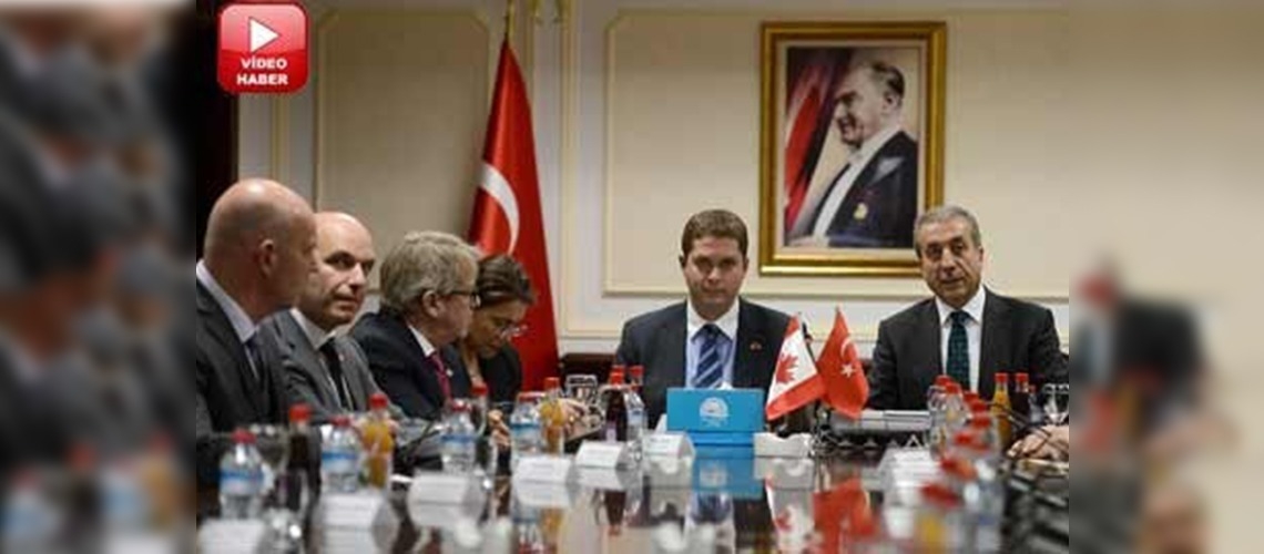 Bakan Ekere Kanadalı konuk