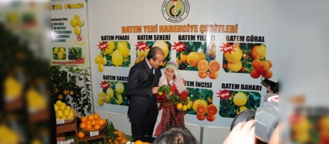 Bakan Eker, Antalyada fuar açtı 