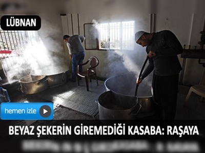 Üzüm pekmezi üretimi doğal yollarla sürdürülüyor