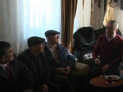 İl Müdürü Şahin 1760 rakımda çiftçilerle bir araya geldi