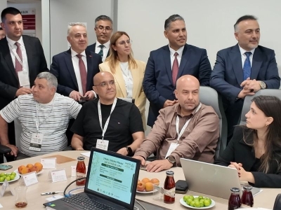 Asırlık ağaçtan gelen lezzet sofraya taşınıyor