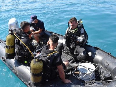 Denizde hayalet ağ avı