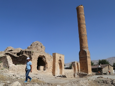 Tarihi eserler yeni yerlerine taşınıyor