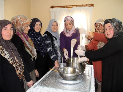 Sivaslı kadınlara peynir kursu