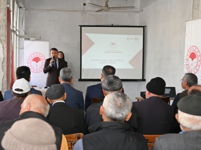 Tavas Tarla Okulu mezunlarını verdi