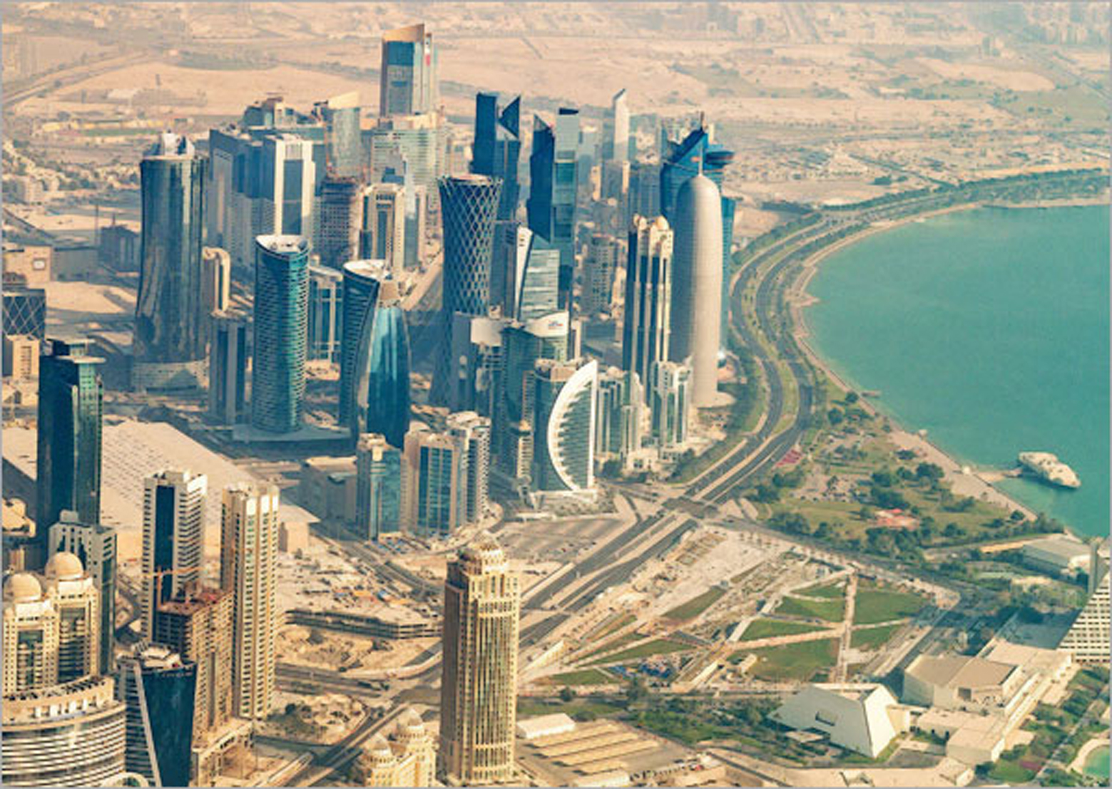 Самая жаркая страна в этом году. Доха Катар. Саудовская Аравия город Катар. Доха Саудовская Аравия. Катар столица Доха.