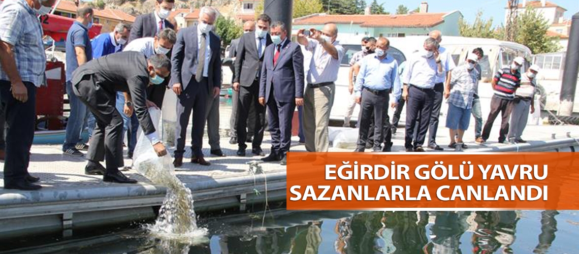Eğirdir Gölü yavru sazanlarla canlandı