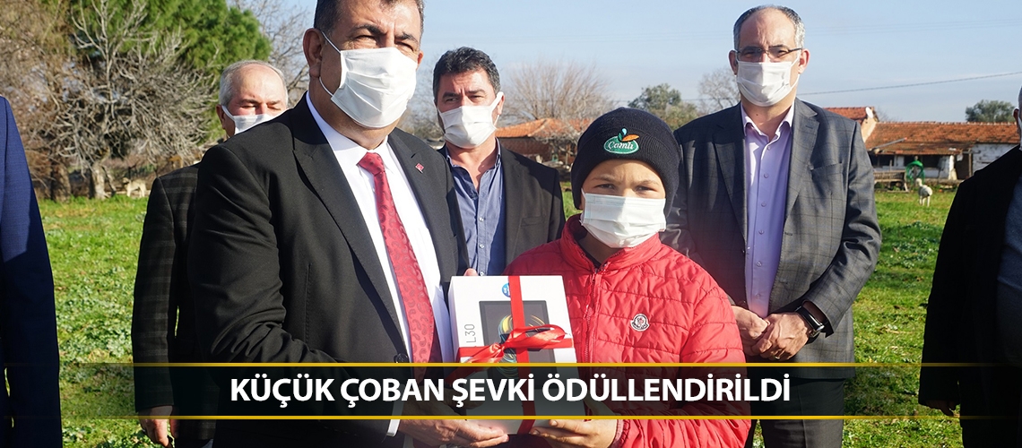 Küçük çoban Şevki ödüllendirildi