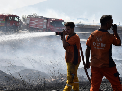 Tarım arazisinde çıkan yangın söndürüldü
