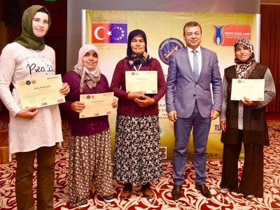 Kadın çiftçiler tarım işletmeciliği eğitimi ile güçlendi