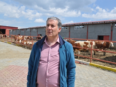 Devlet desteği ile günde 3 ton süt üretiyor