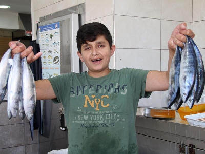 Kıyı balıkçılarını palamut güldürdü