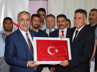 Müsteşar Tunç kendi köyünde çiftçilerle