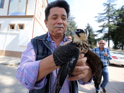 Şakir yuvadan uçtu