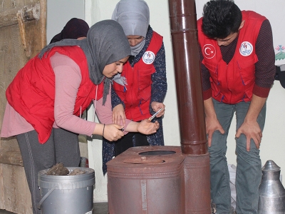 Kahramanmaraş’ta gençler köy hayatını öğreniyor