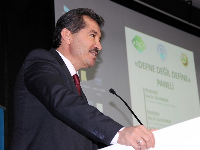 “Defne değil define” paneli