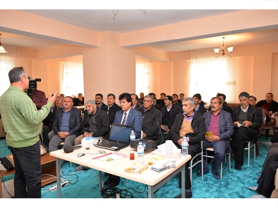 Kahramanmaraş’ta üretici eğitimi devam ediyor