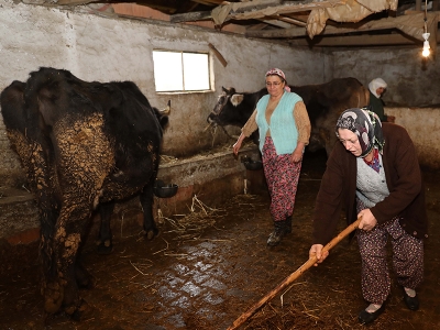 Köy kadınları sahne tozunu sevdi