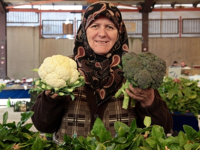 Aracısız, komisyonsuz köylü pazarı