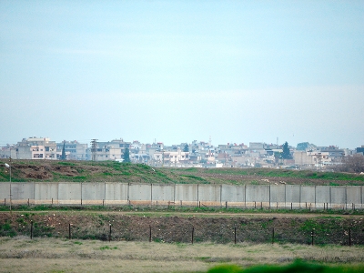 Sınırda uzun boylu bitkiye izin yok