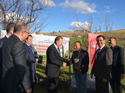 Genç çiftçiler desteklerine kavuştu