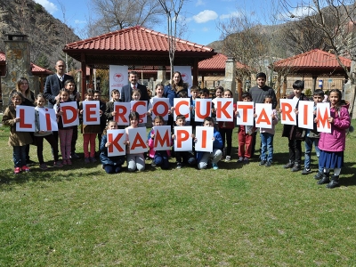 Gümüşhaneli çocuklar tarım kampında