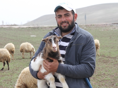 Besiciler sürülerini meralara çıkarmaya başladı