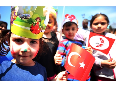 Geleceğimiz çocuklar fidan dikti