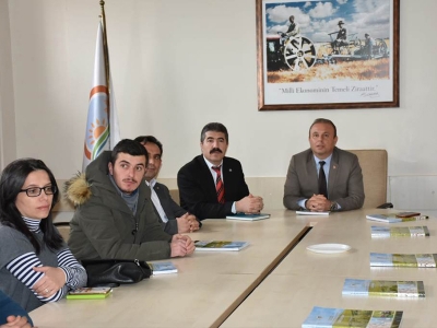 Aksaray’da büyükbaş hayvanlara küpe takan birliklere eğitim